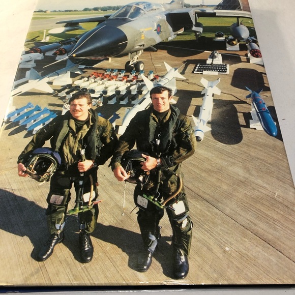 History of The RAF hardcover 1977 - Picture 2 of 8